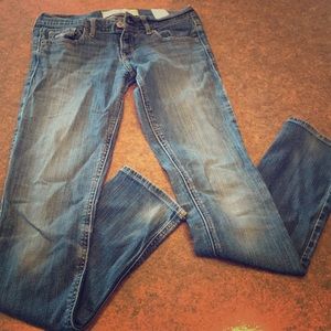 Junior’s Hollister Jeans SoCal Stretch size 1
